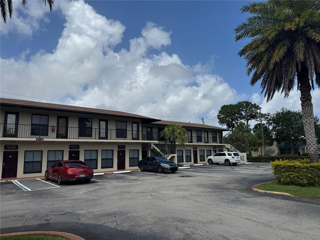 Photo of 312 S Old Dixie Highway, Jupiter, FL 33458 (MLS # TB8494439)
