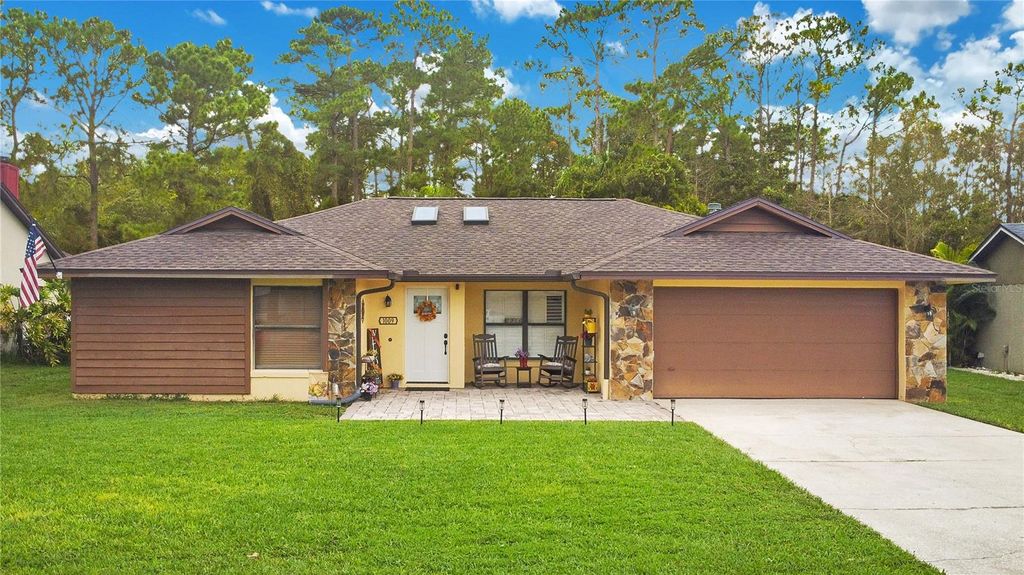 Photo of 1009 Gammage Point, Oviedo, FL 32765 (MLS # O6350916)