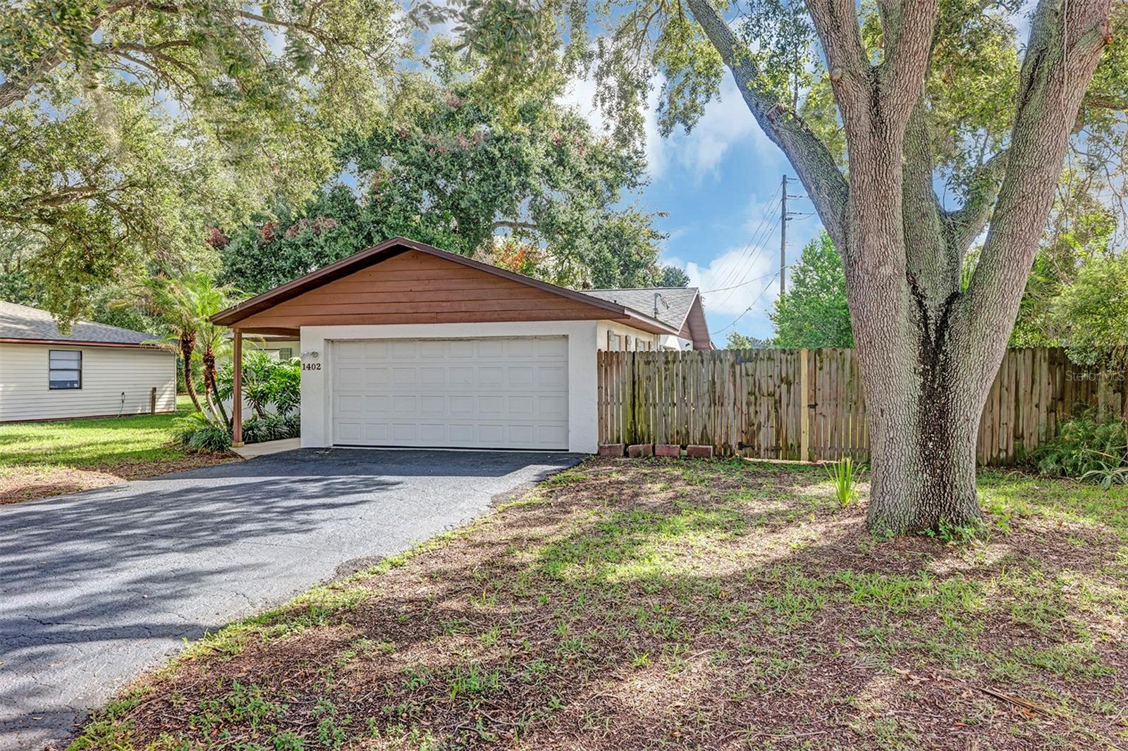 1402 CRYSTAL COURT