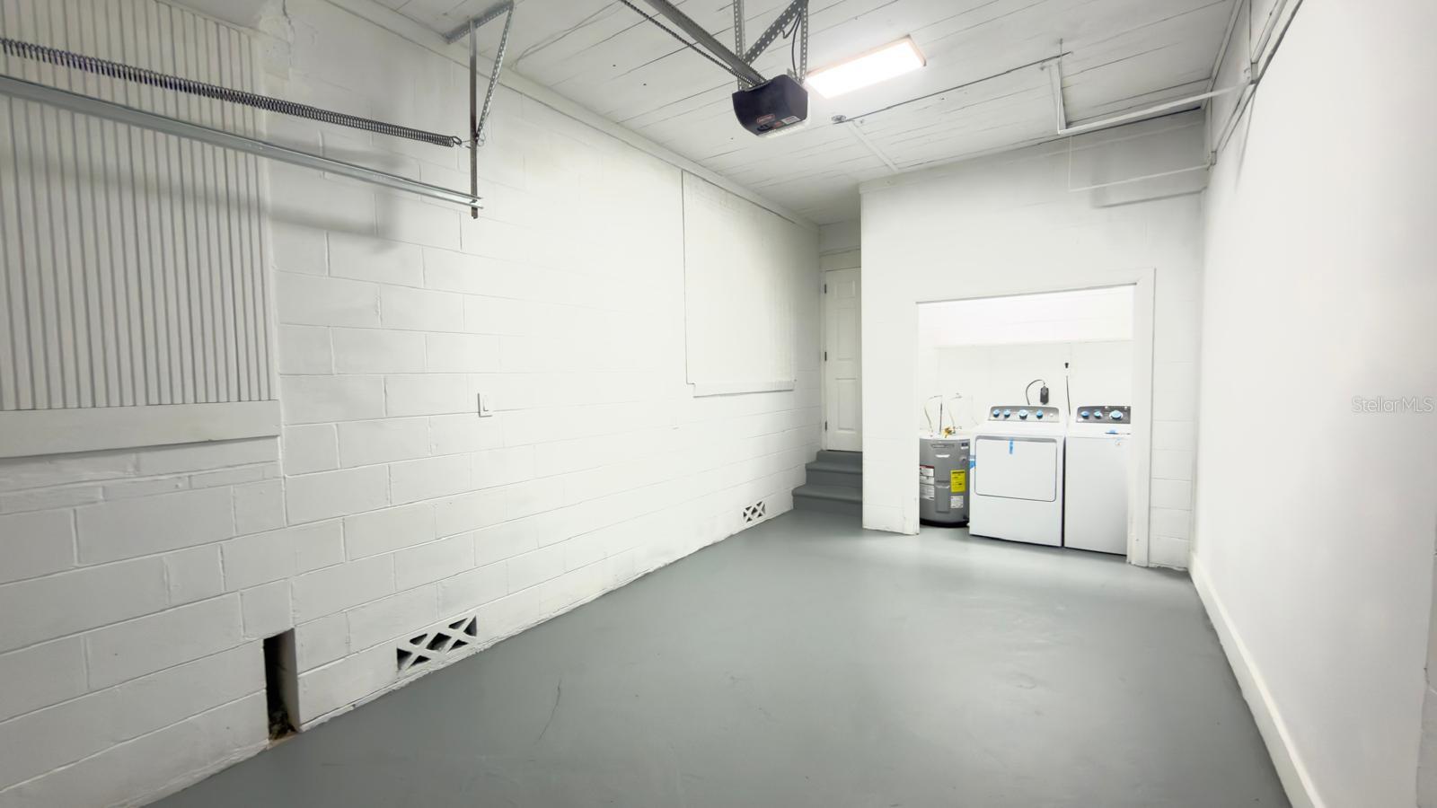 WYNNEWOOD - Residential