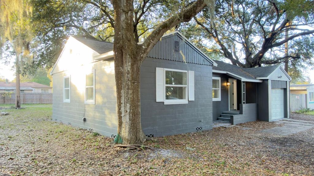 Photo of 2402 Stevens Avenue, Sanford, FL 32771 (MLS # O6377919)