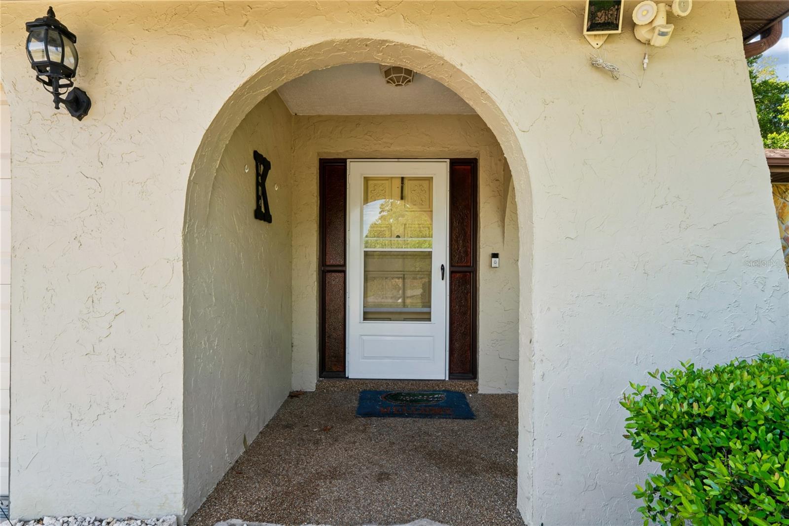 11122 MADERIA STREET