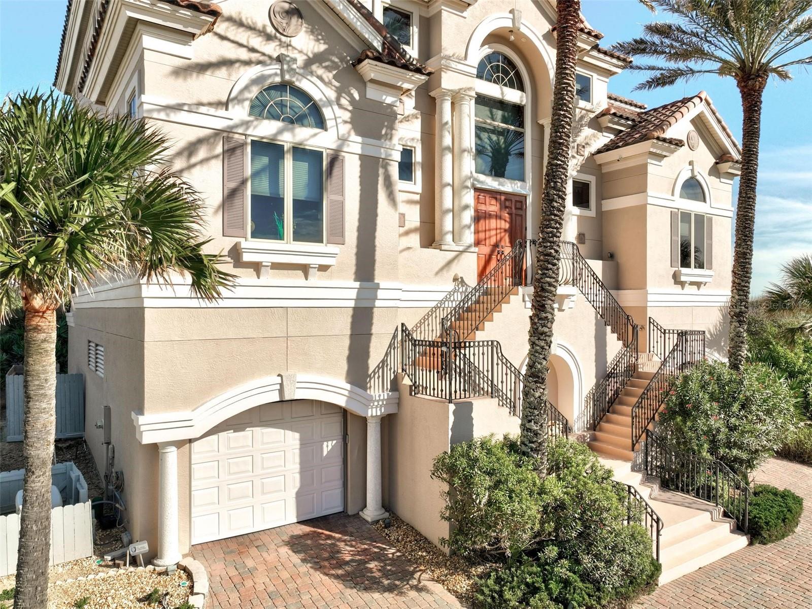 HAMMOCK DUNES CLUSTERS - Residential