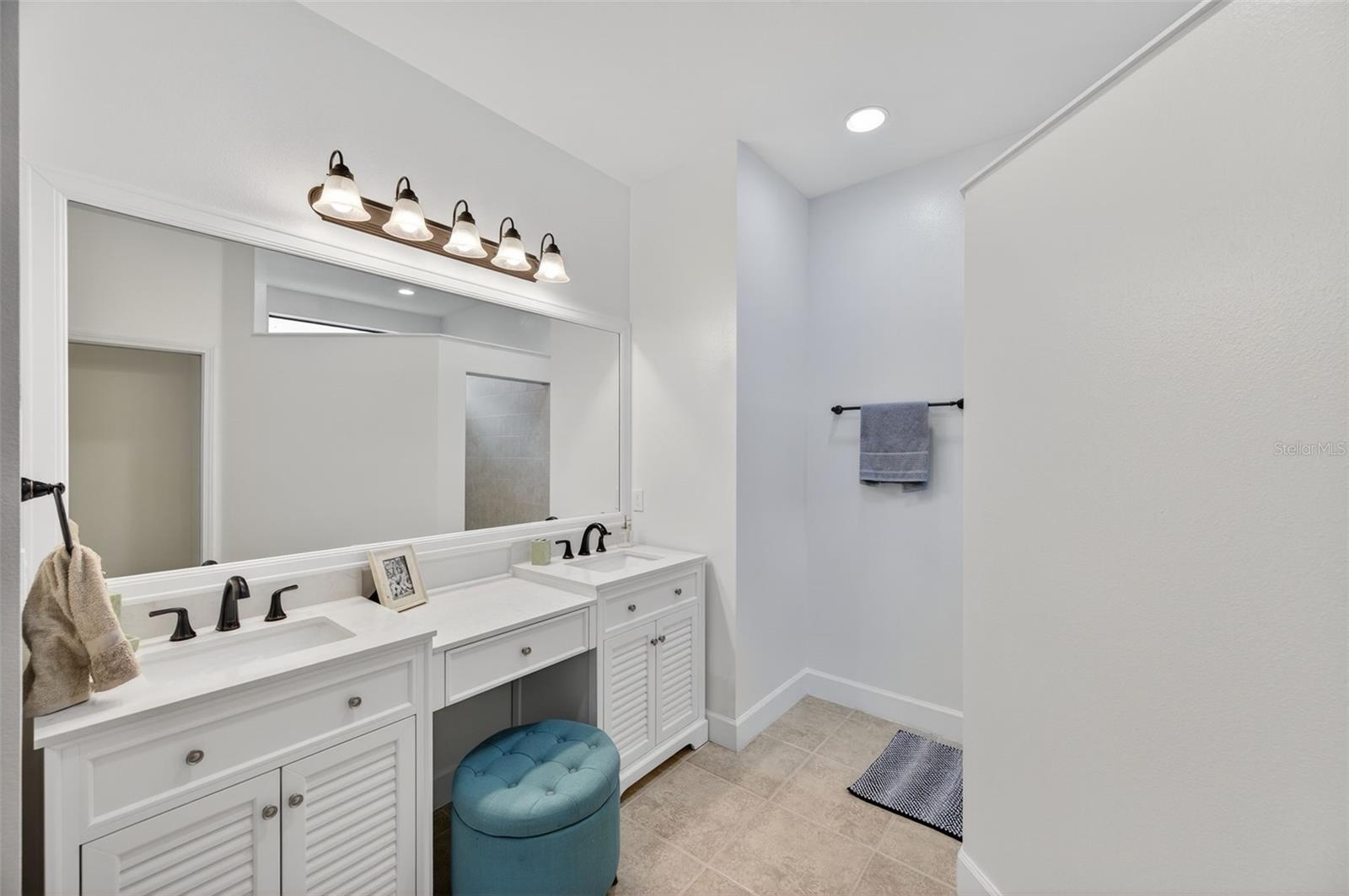 SOUTHSHORE FALLS PH 1 - Residential