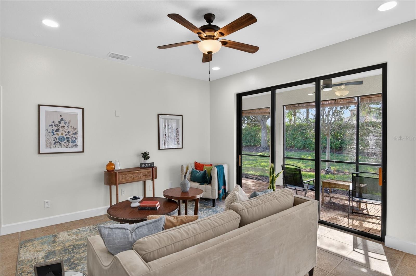 SOUTHSHORE FALLS PH 1 - Residential