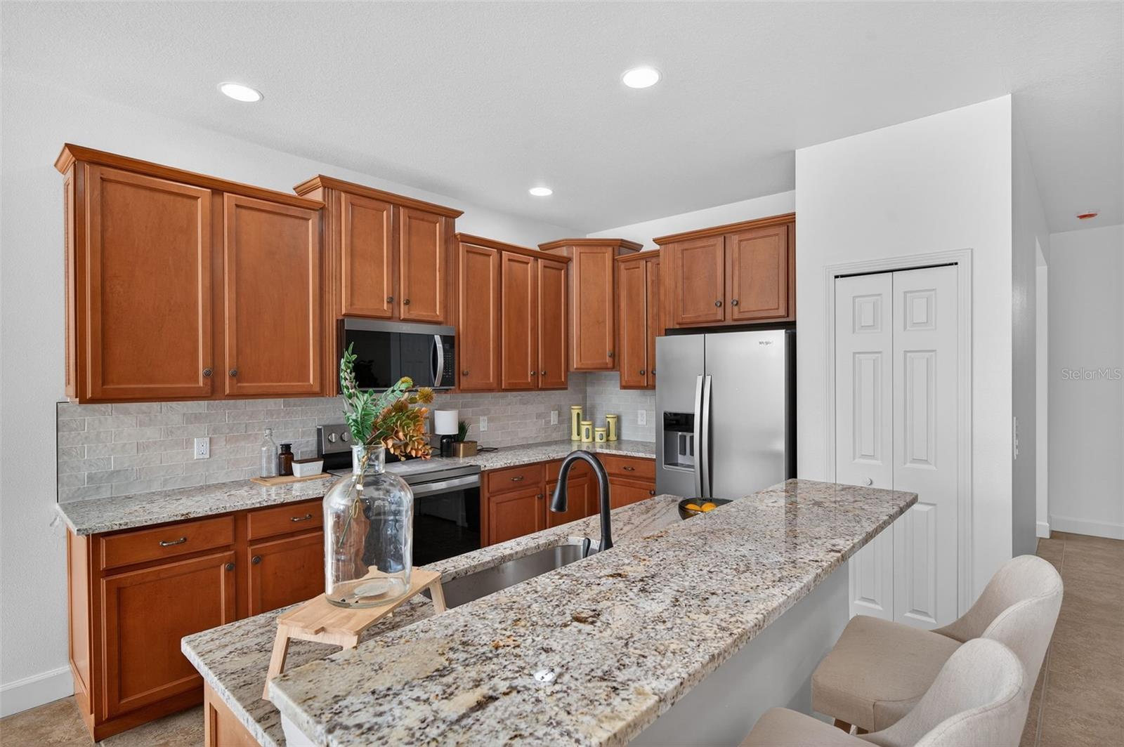 SOUTHSHORE FALLS PH 1 - Residential