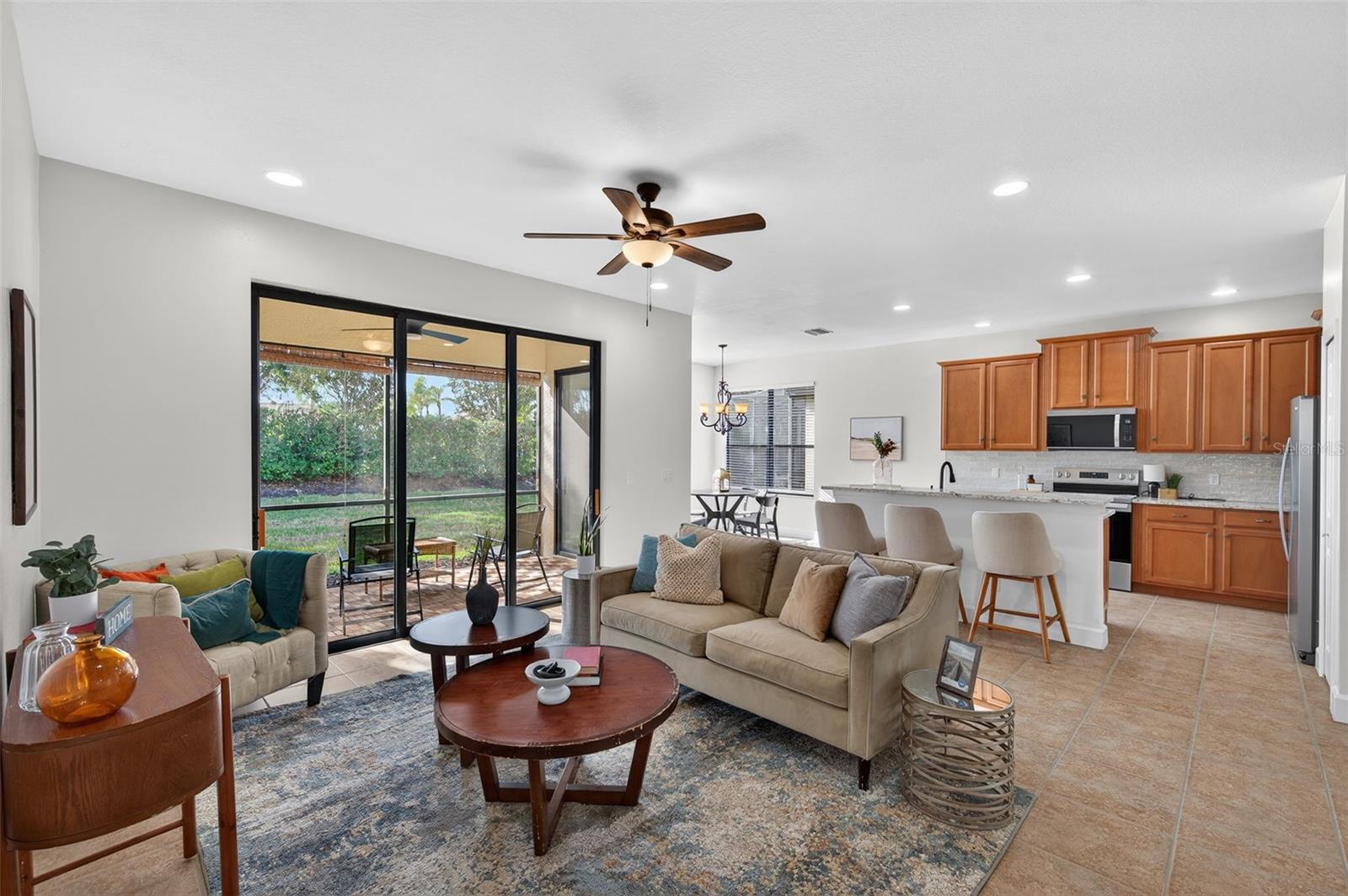 SOUTHSHORE FALLS PH 1 - Residential