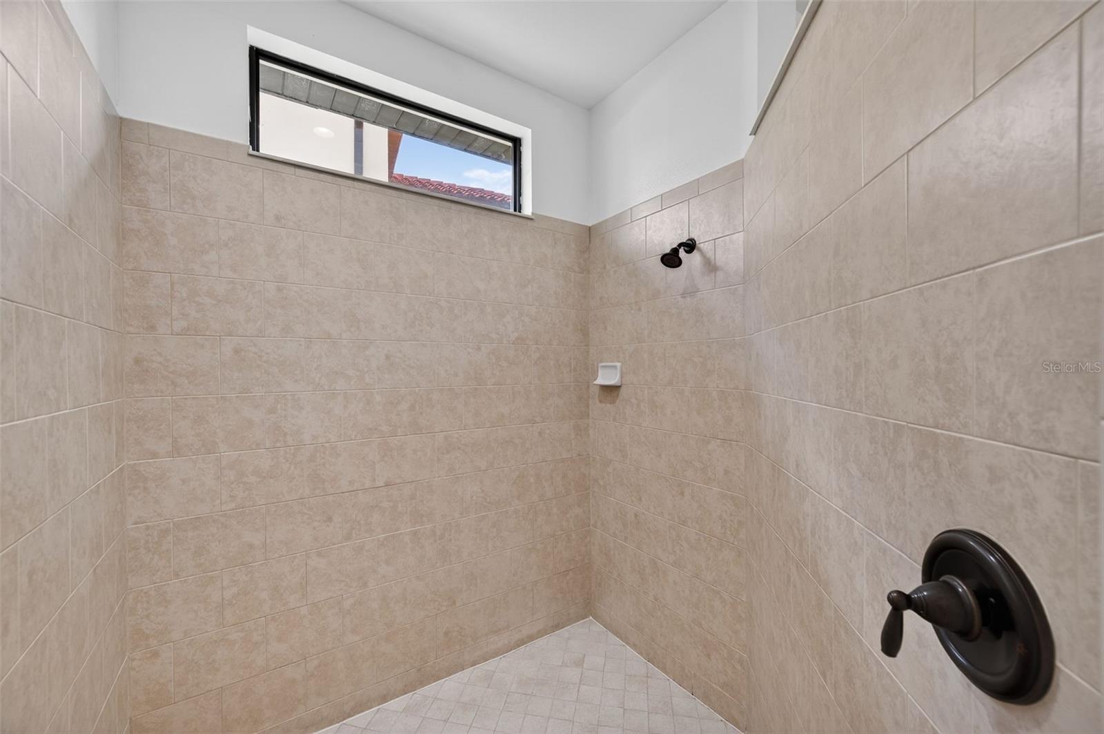 SOUTHSHORE FALLS PH 1 - Residential