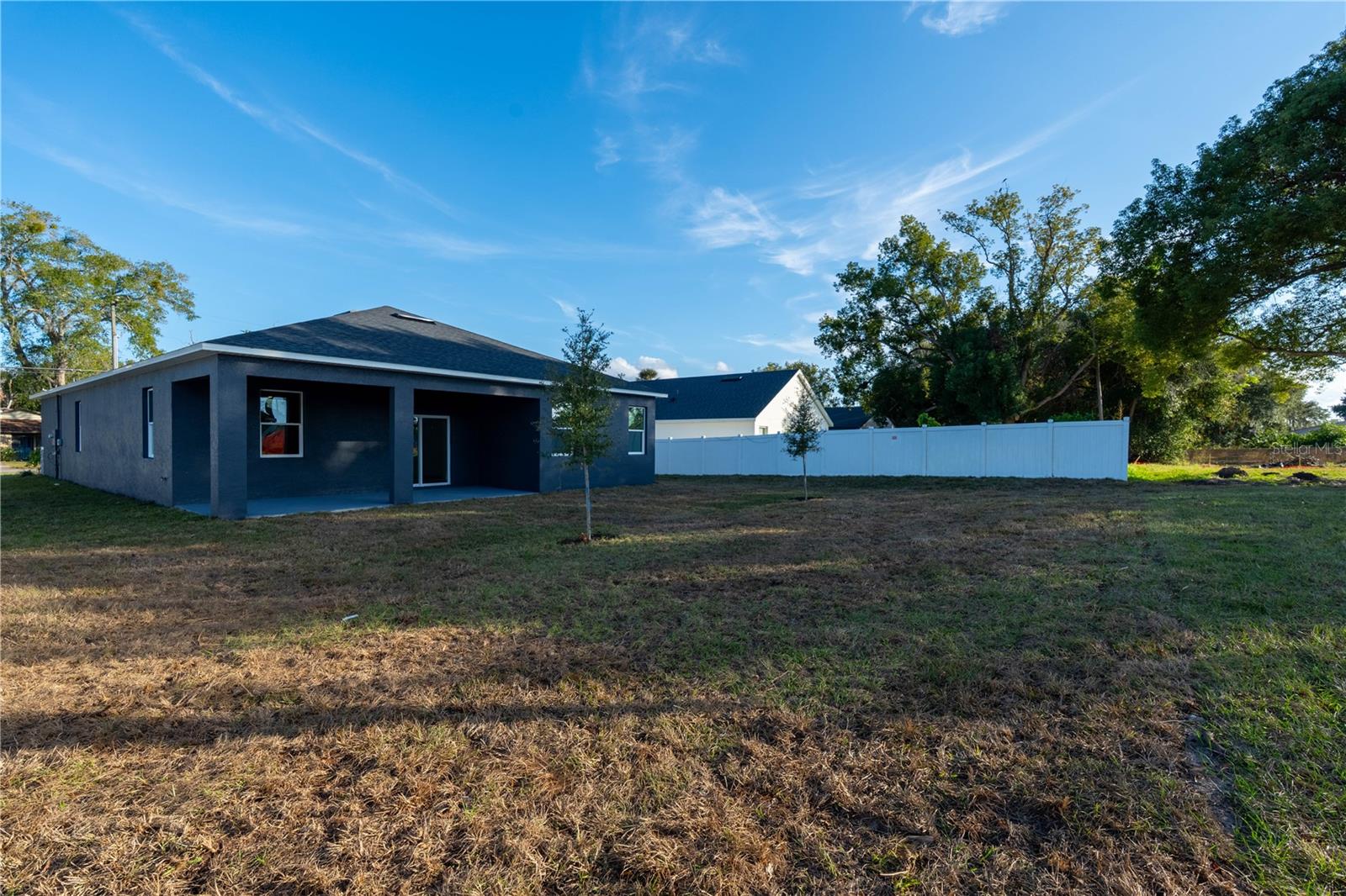 TAVARES BARKSDALES - Residential