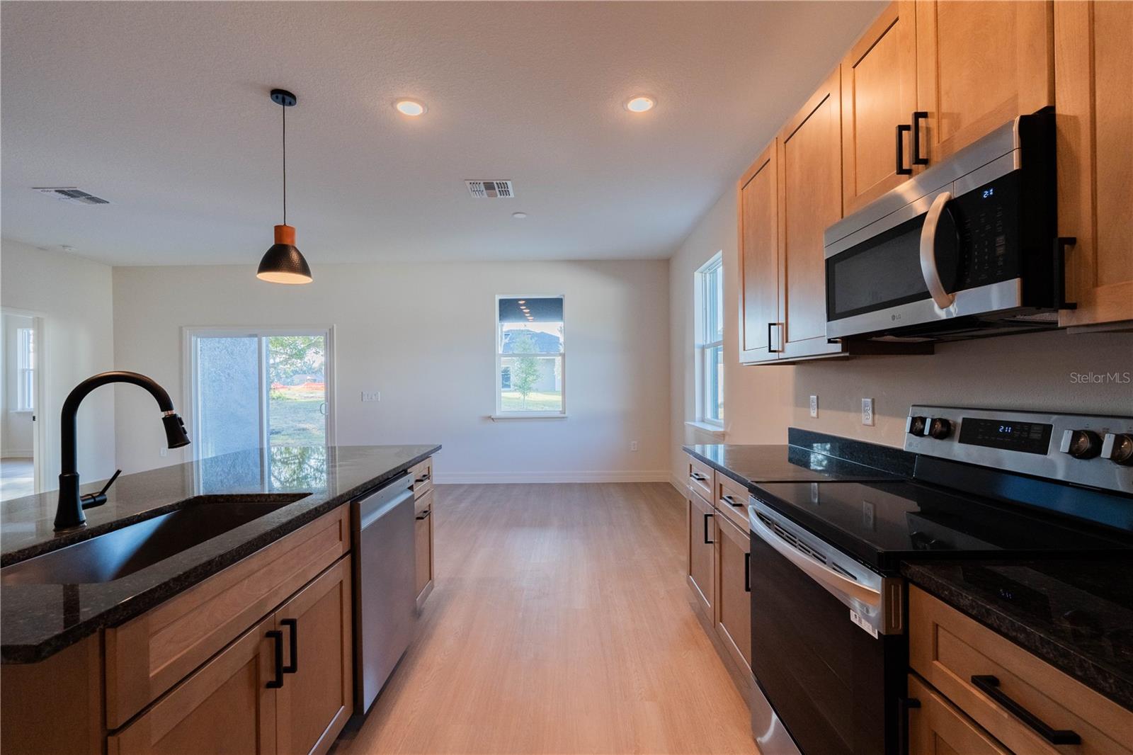 TAVARES BARKSDALES - Residential