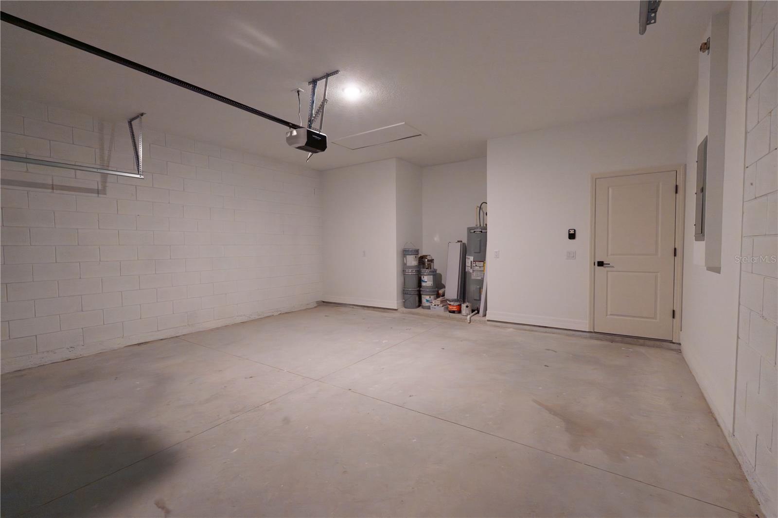 TAVARES BARKSDALES - Residential