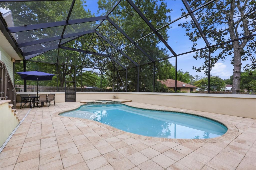 Photo of 1621 NW 94th Street, Gainesville, FL 32606 (MLS # GC541050)