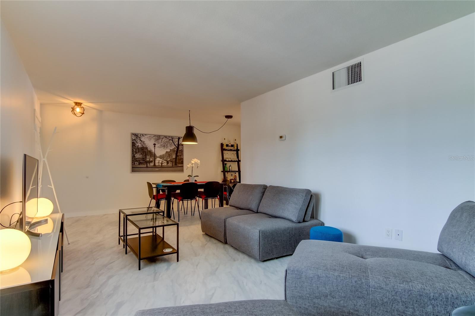 CHATEAU PELHAM APTS CONDO - Residential