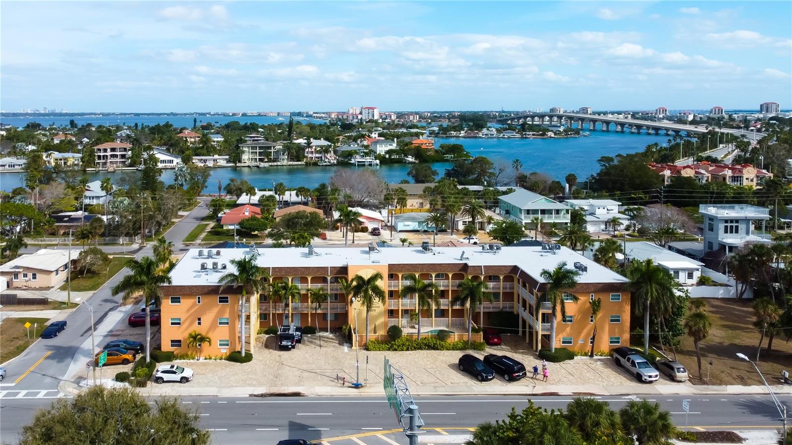 CHATEAU PELHAM APTS CONDO - Residential