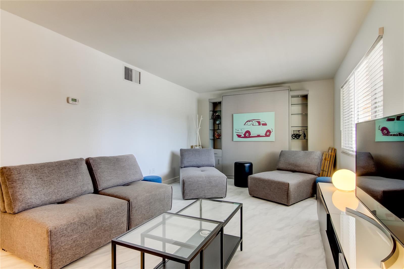 CHATEAU PELHAM APTS CONDO - Residential