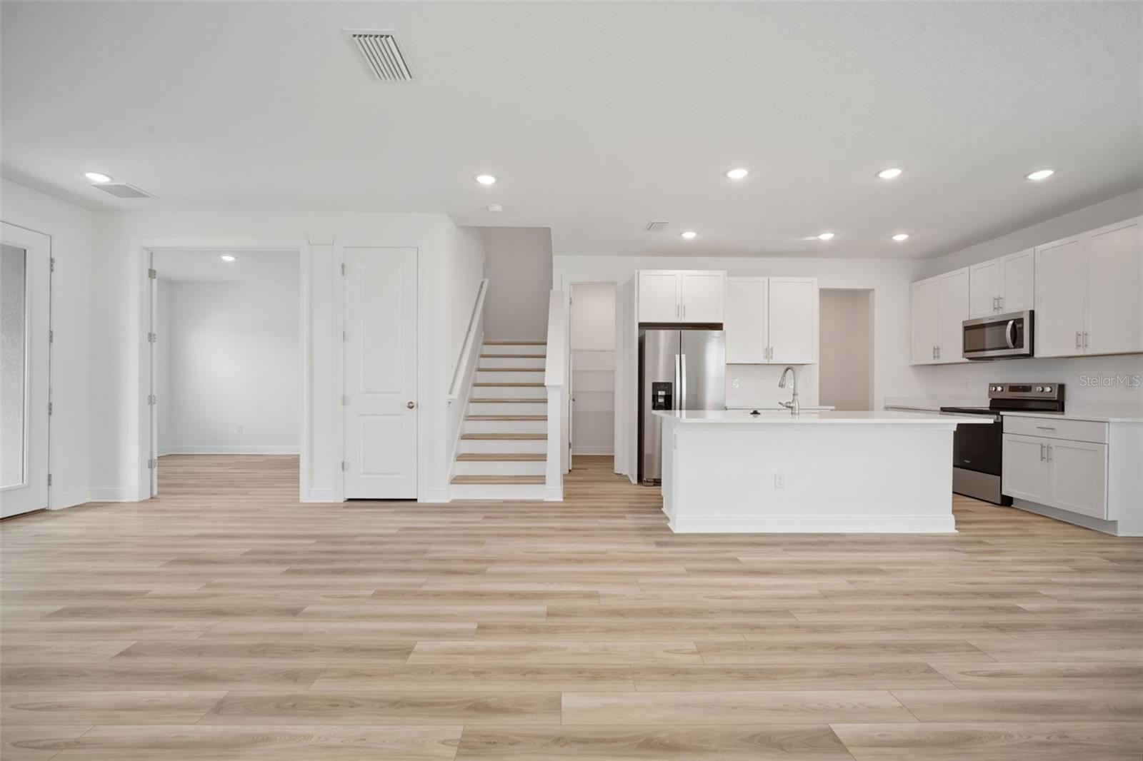 NORTH RIVER RANCH - Residential