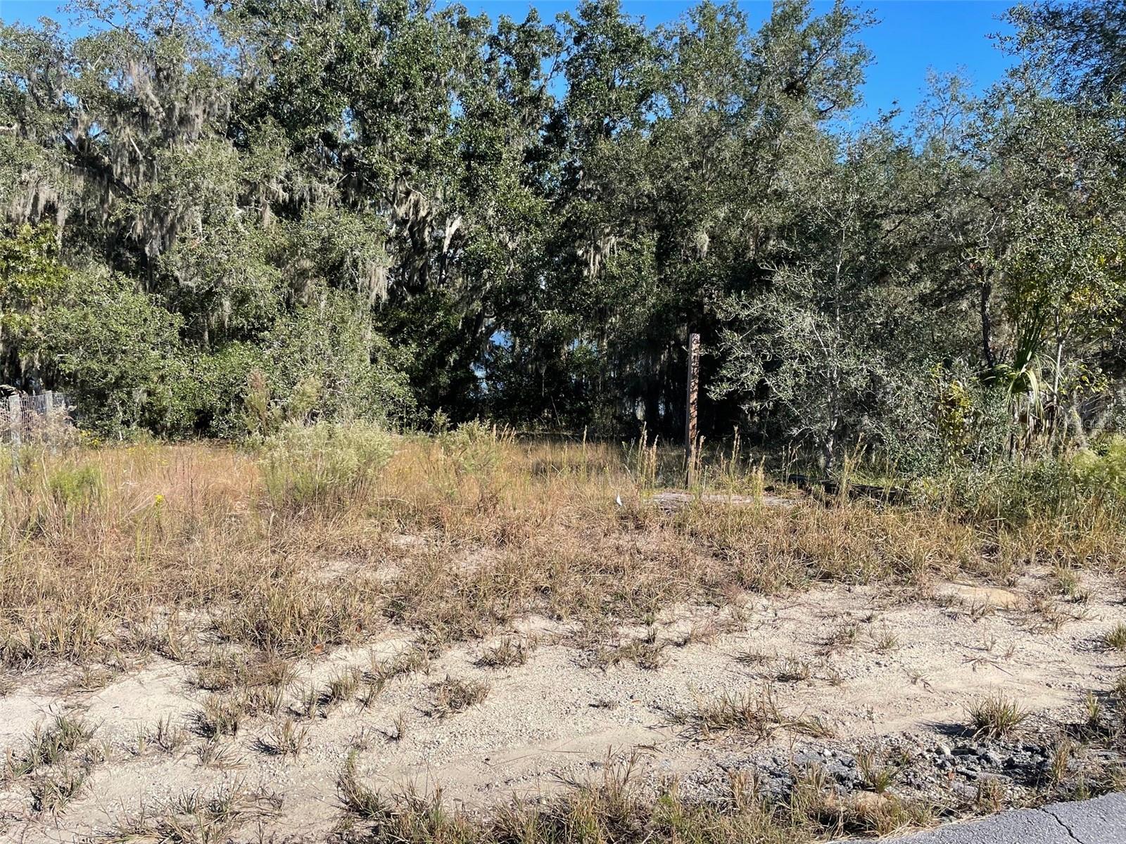 RAINBOW LAKES ESTATES - Land