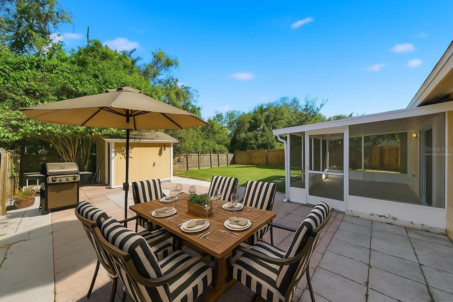 CARROLLWOOD MEADOWS UNIT XI - Residential