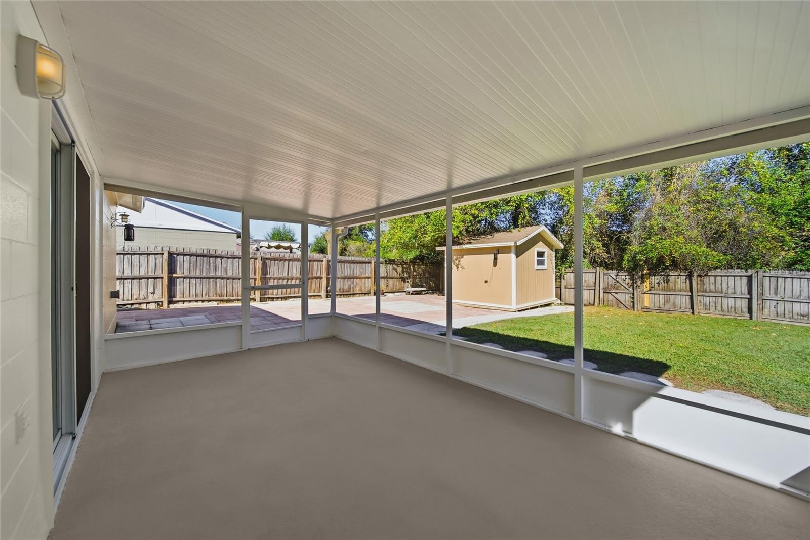 CARROLLWOOD MEADOWS UNIT XI - Residential