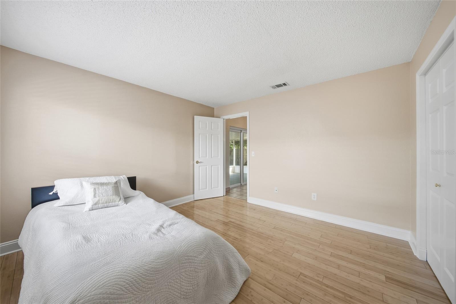 CARROLLWOOD MEADOWS UNIT XI - Residential