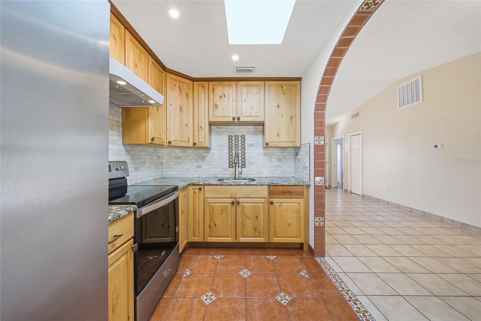 CARROLLWOOD MEADOWS UNIT XI - Residential