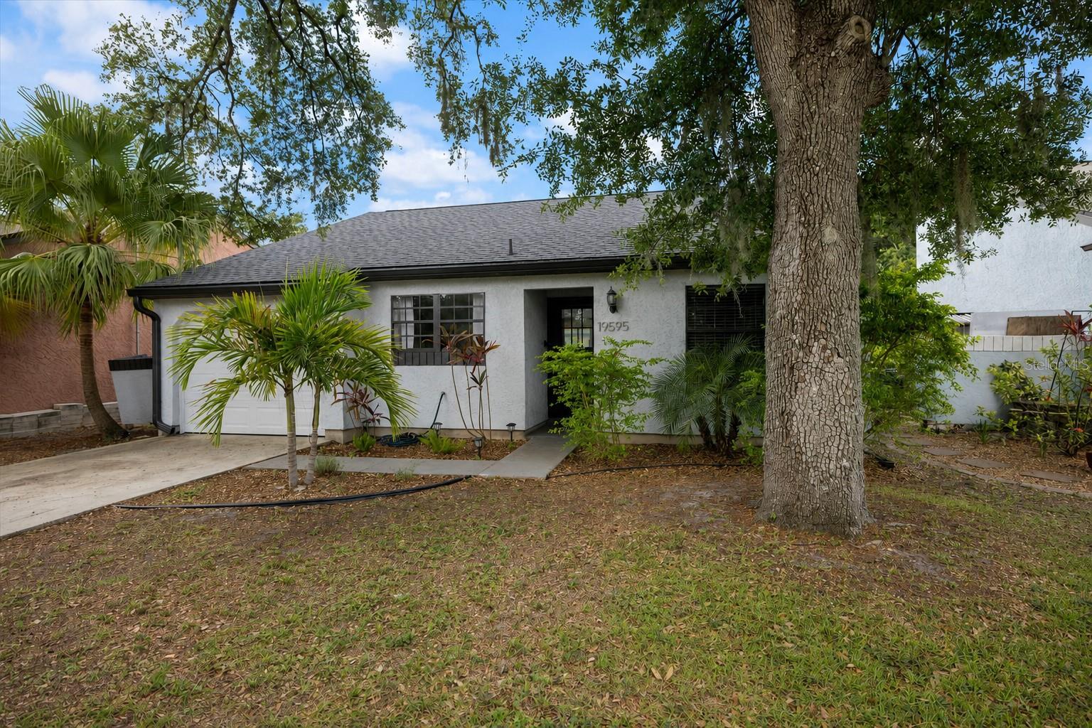 19595 KAPOK COURT