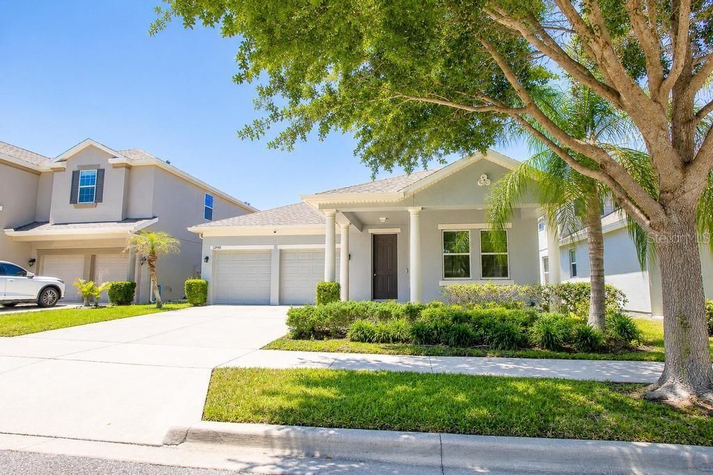 Photo of 13958 Magnolia Ridge Loop, Winter Garden, FL 34787 (MLS # O6406860)