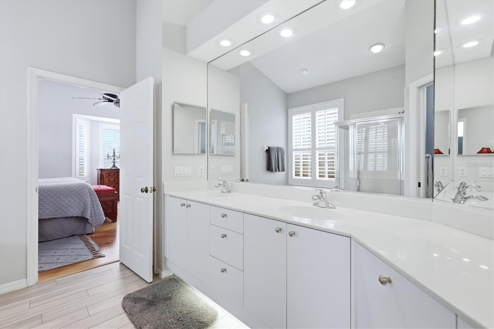 UNIVERSITY PARK COUNTRY CLUB - Residential