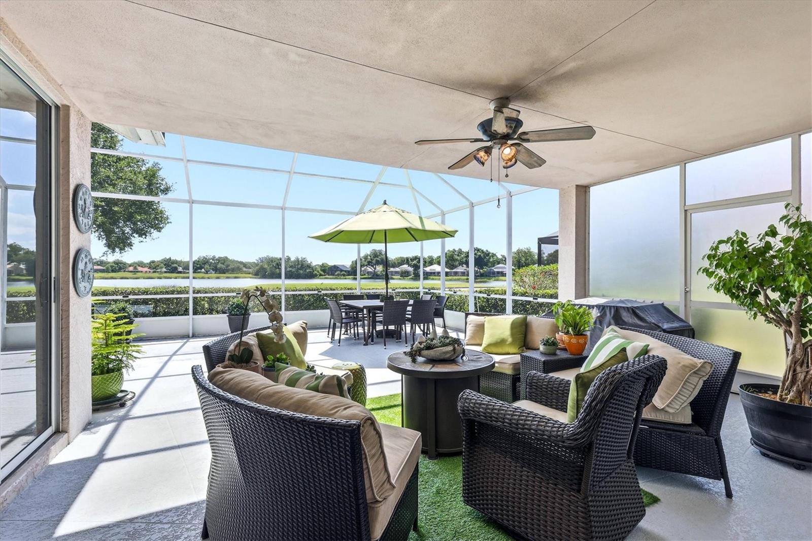 UNIVERSITY PARK COUNTRY CLUB - Residential