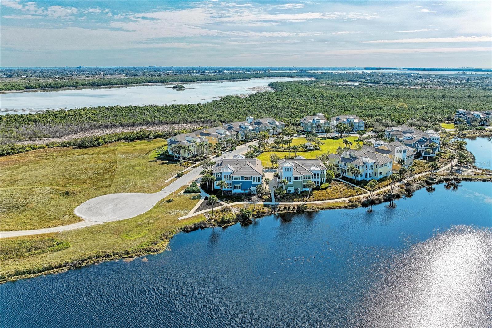 MANGROVE WALK II ON HARBOUR ISLE 9&10 - Residential