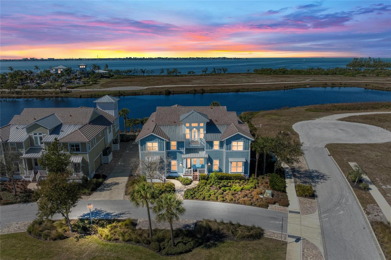 226 SAPPHIRE LAKE DRIVE 101