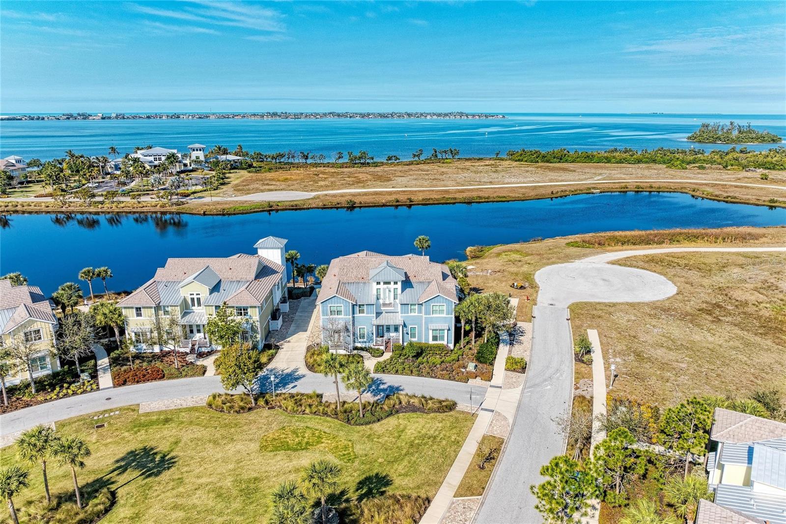 226 SAPPHIRE LAKE DRIVE 101