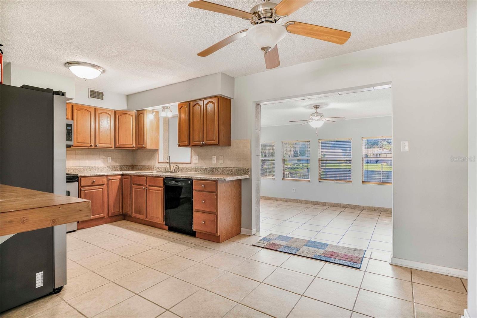 LAKE TSALA GARDENS - Residential