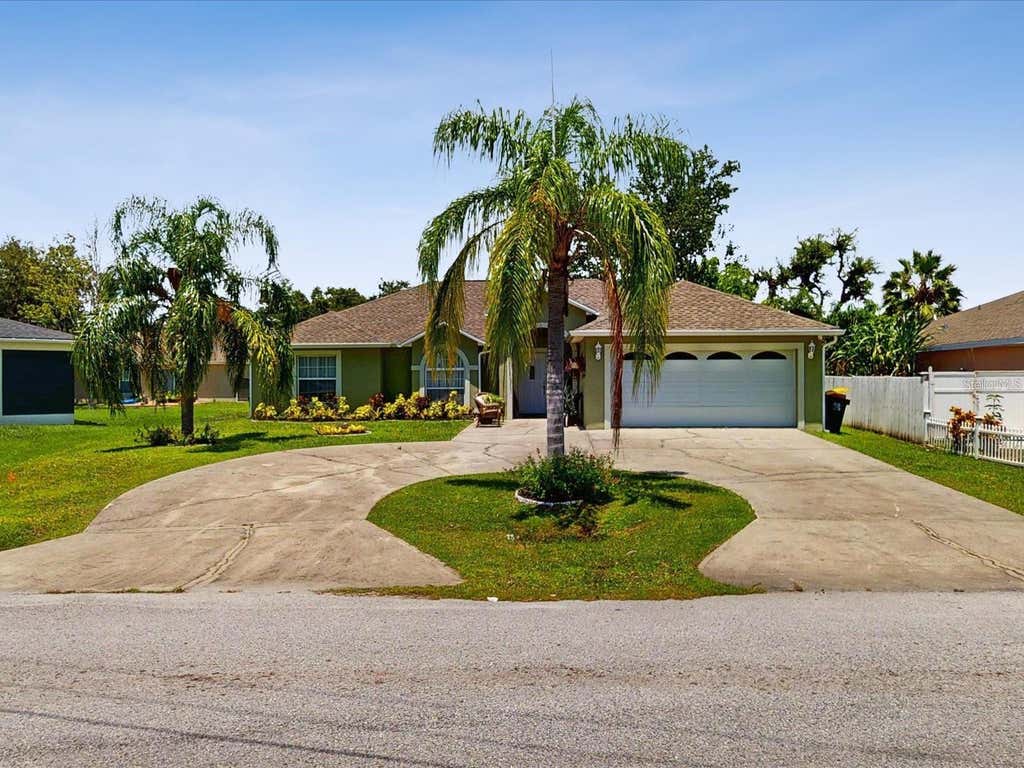 Photo of 411 Mallard Way, Poinciana, FL 34759 (MLS # S5156396)