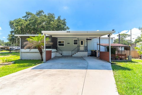 Photo of 2510 Island Oaks E, Lakeland, FL 33805 (MLS # L4963079)