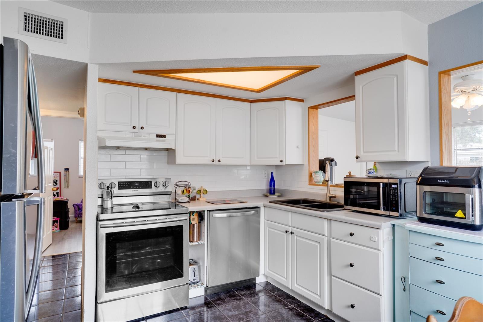 NORTH ST PETERSBURG - Residential