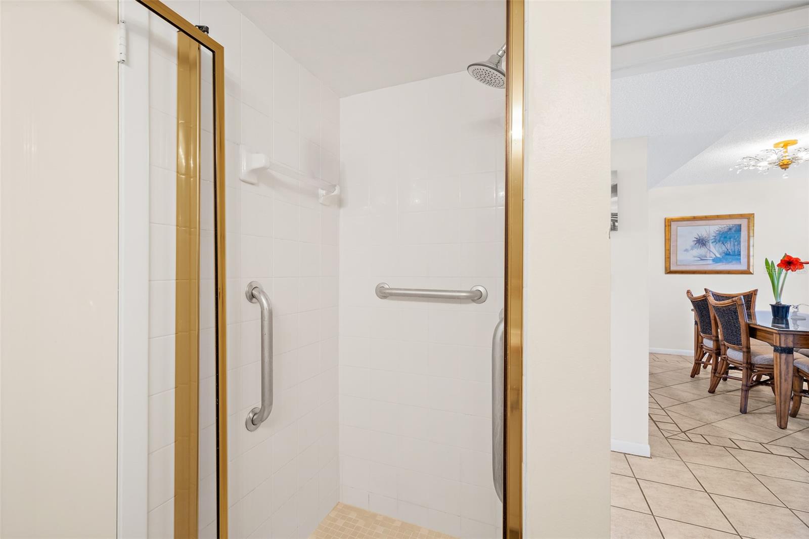 THE COMMODORE CONDO PH II - Residential