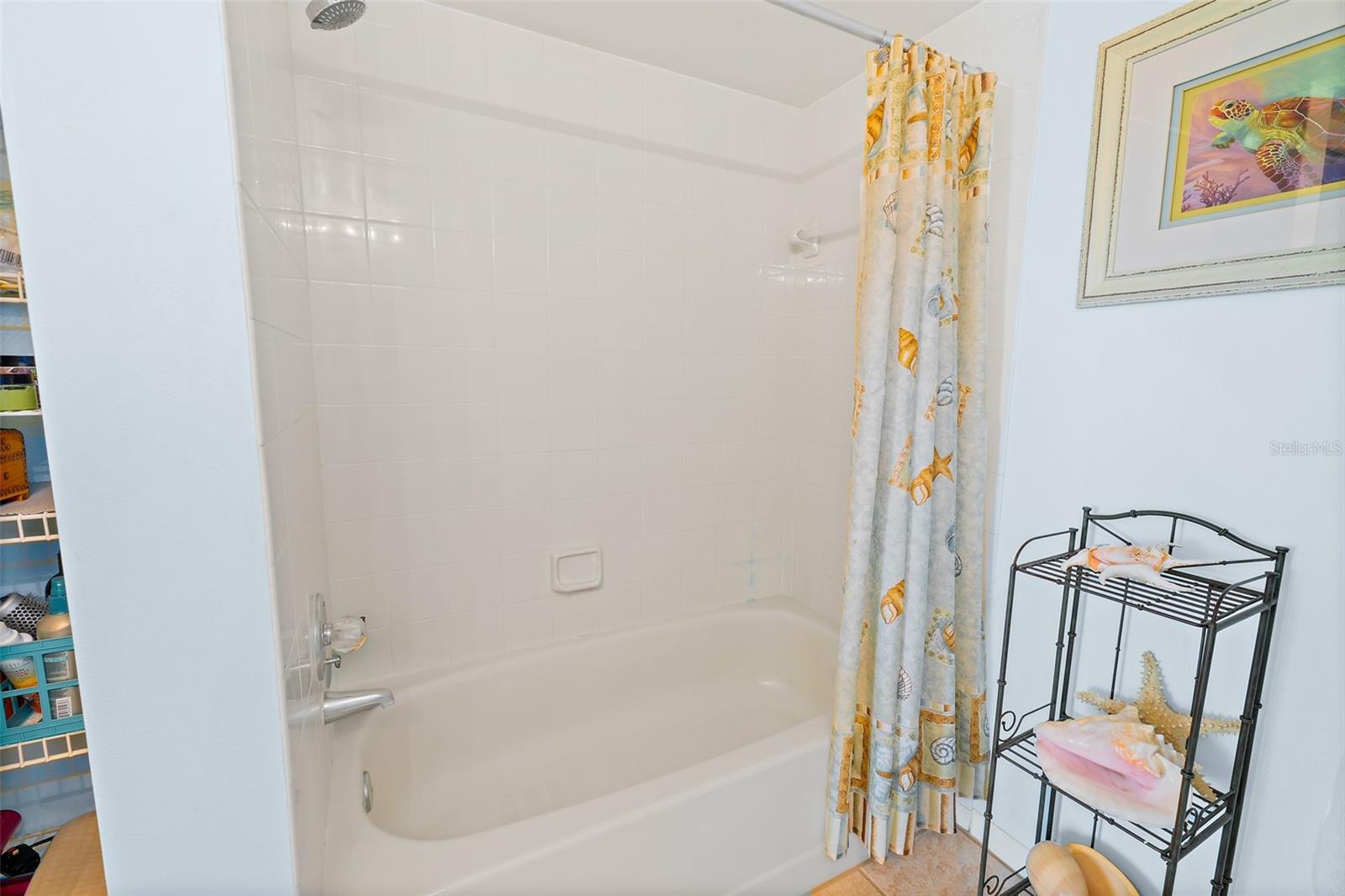 THE COMMODORE CONDO PH II - Residential