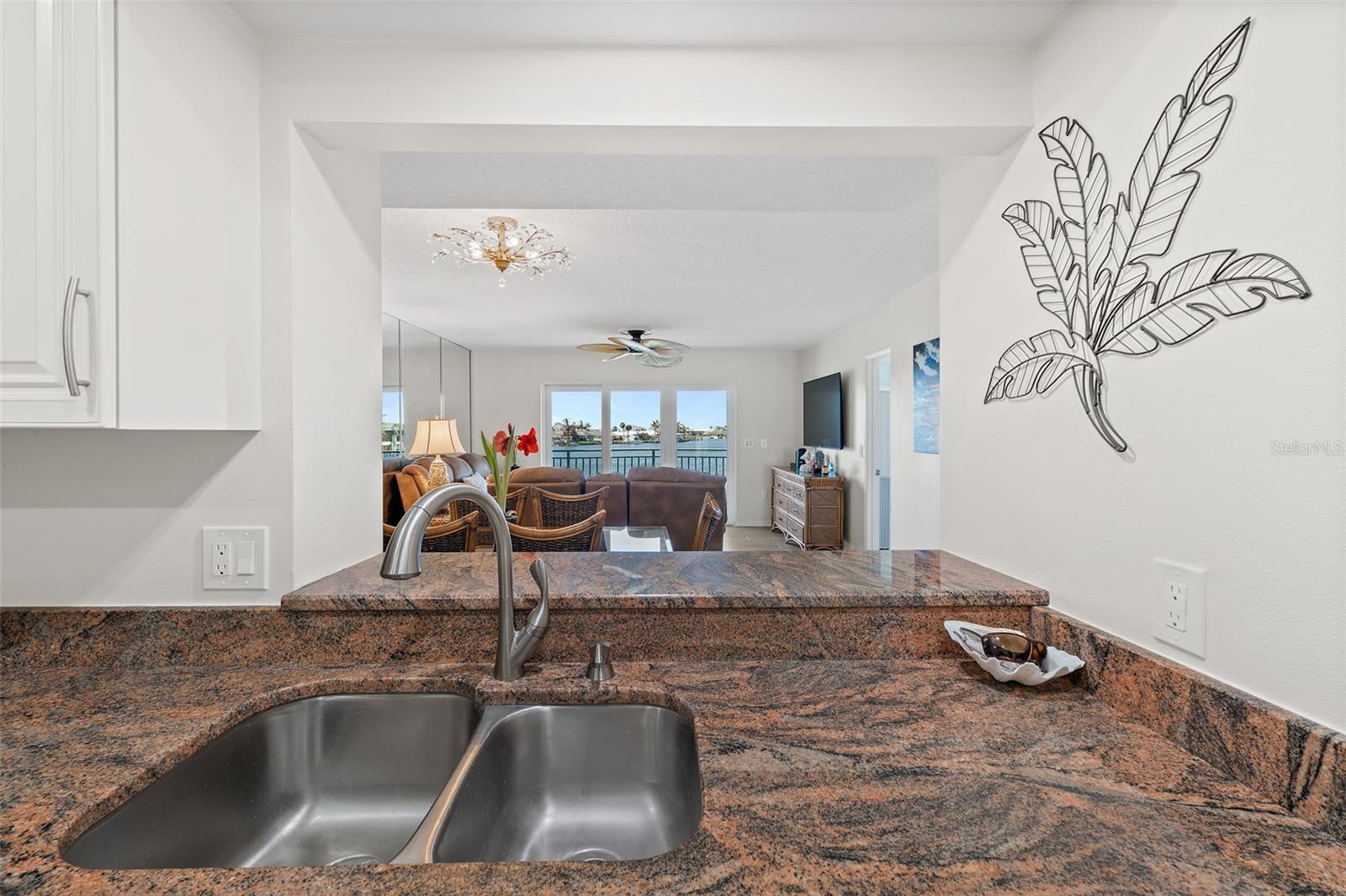 THE COMMODORE CONDO PH II - Residential