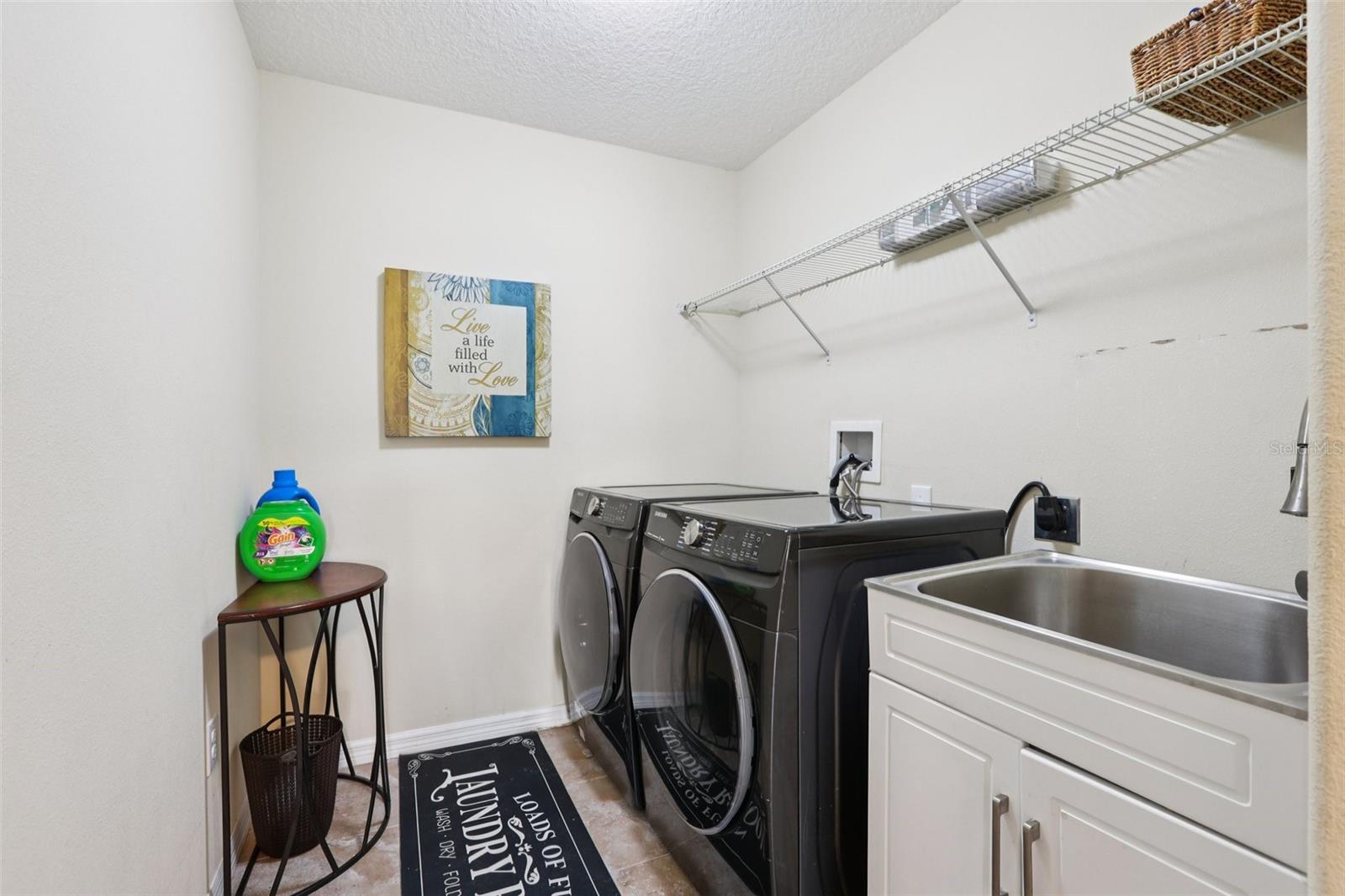 MIRA LAGO WEST - Residential