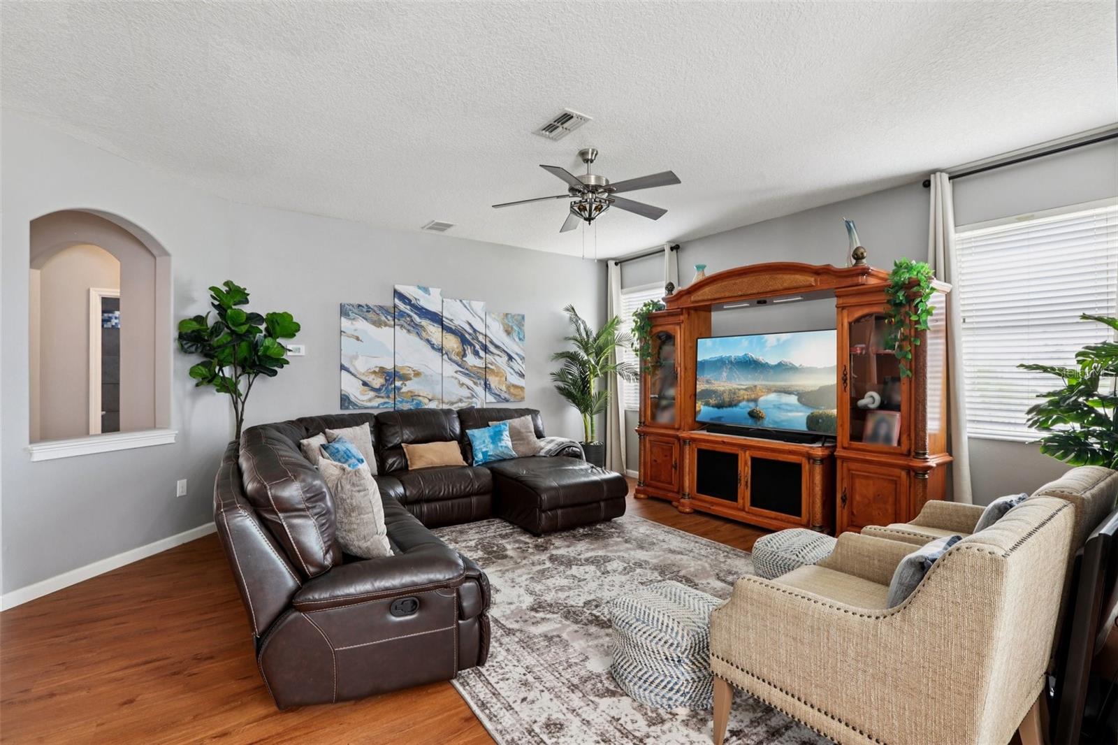 MIRA LAGO WEST - Residential