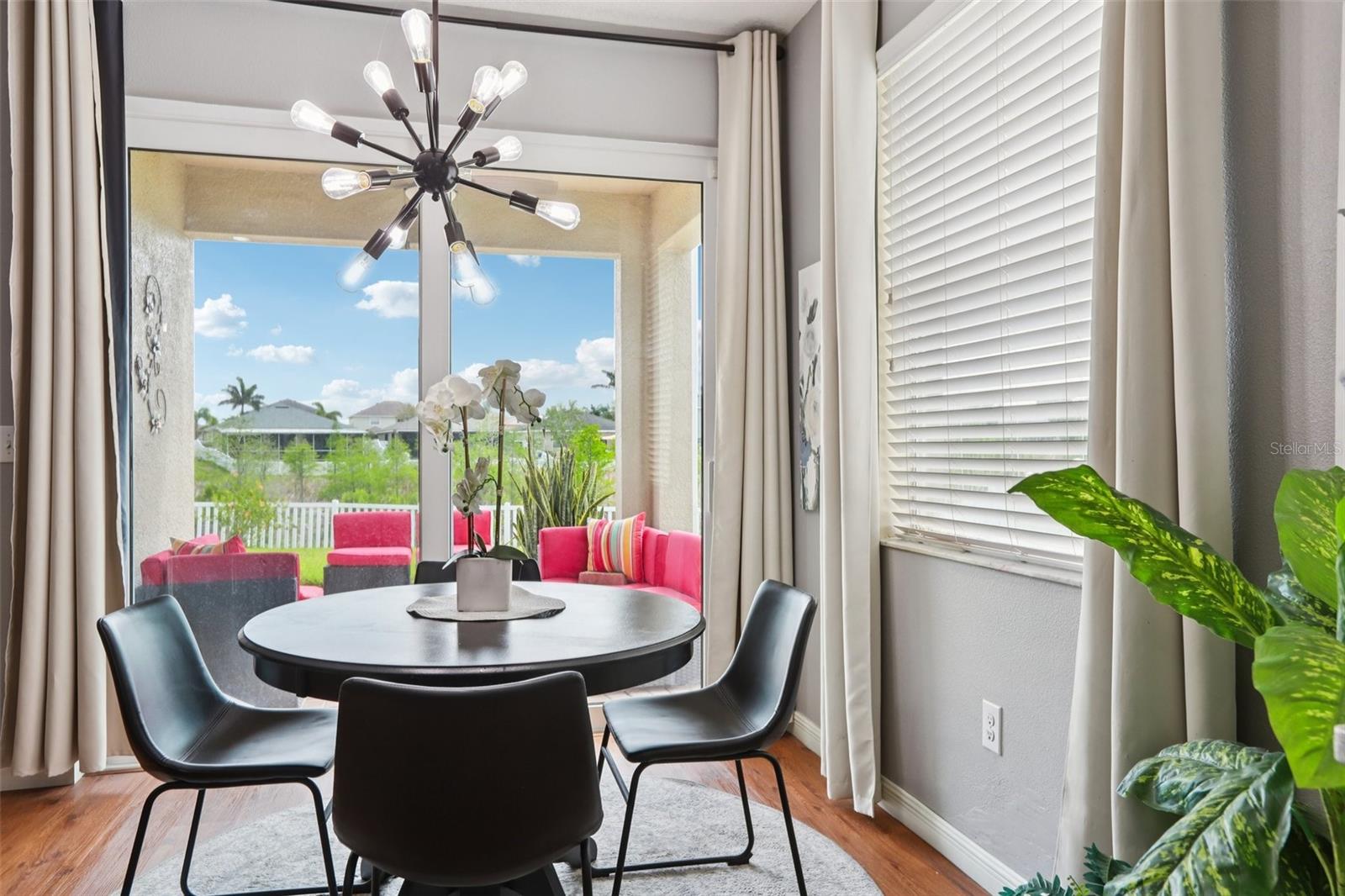 MIRA LAGO WEST - Residential