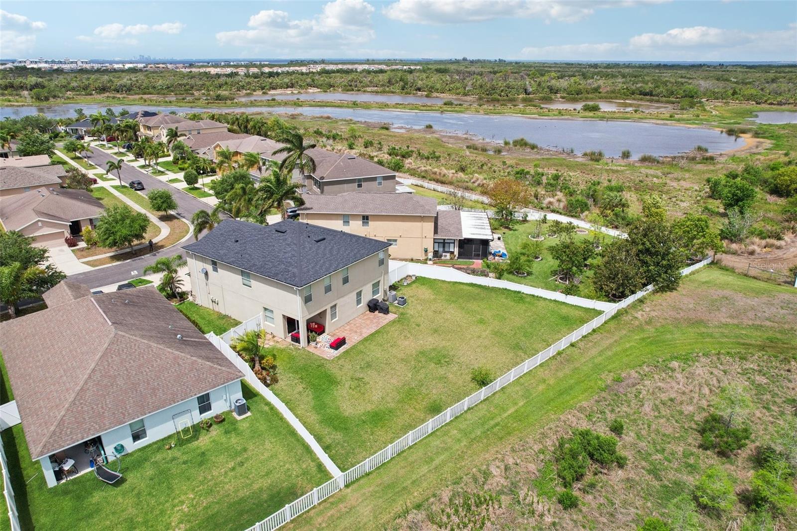 MIRA LAGO WEST - Residential