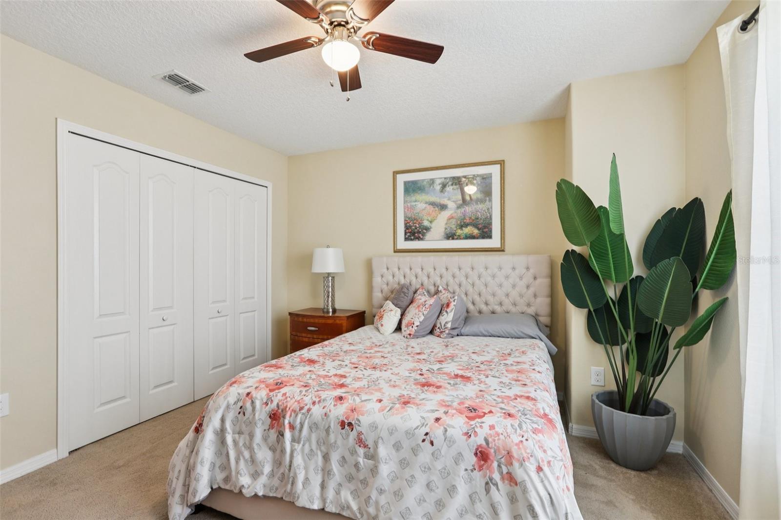 MIRA LAGO WEST - Residential