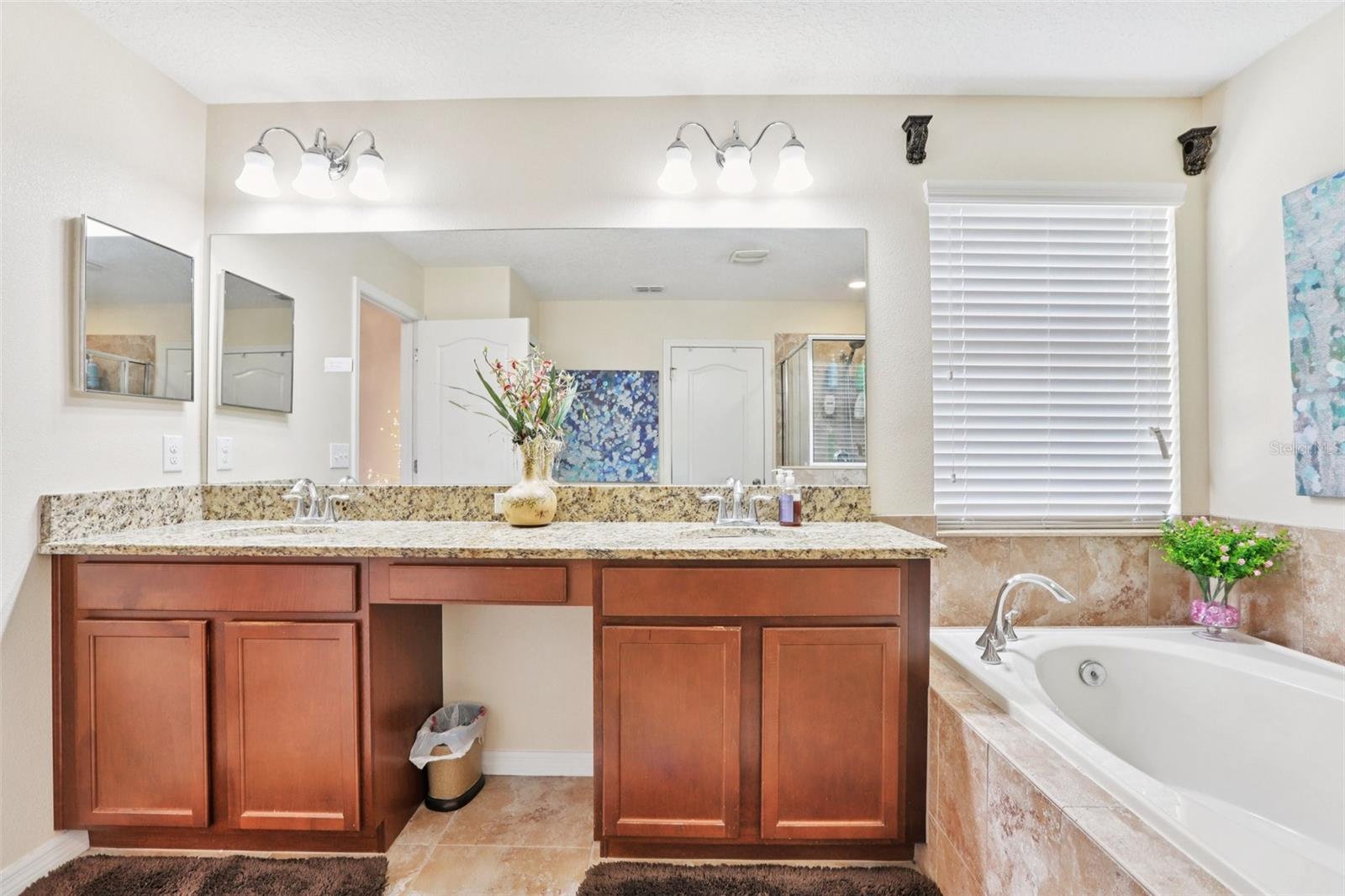 MIRA LAGO WEST - Residential