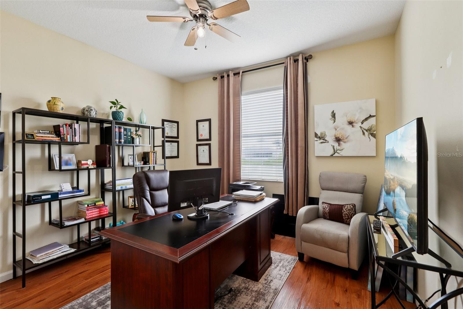 MIRA LAGO WEST - Residential