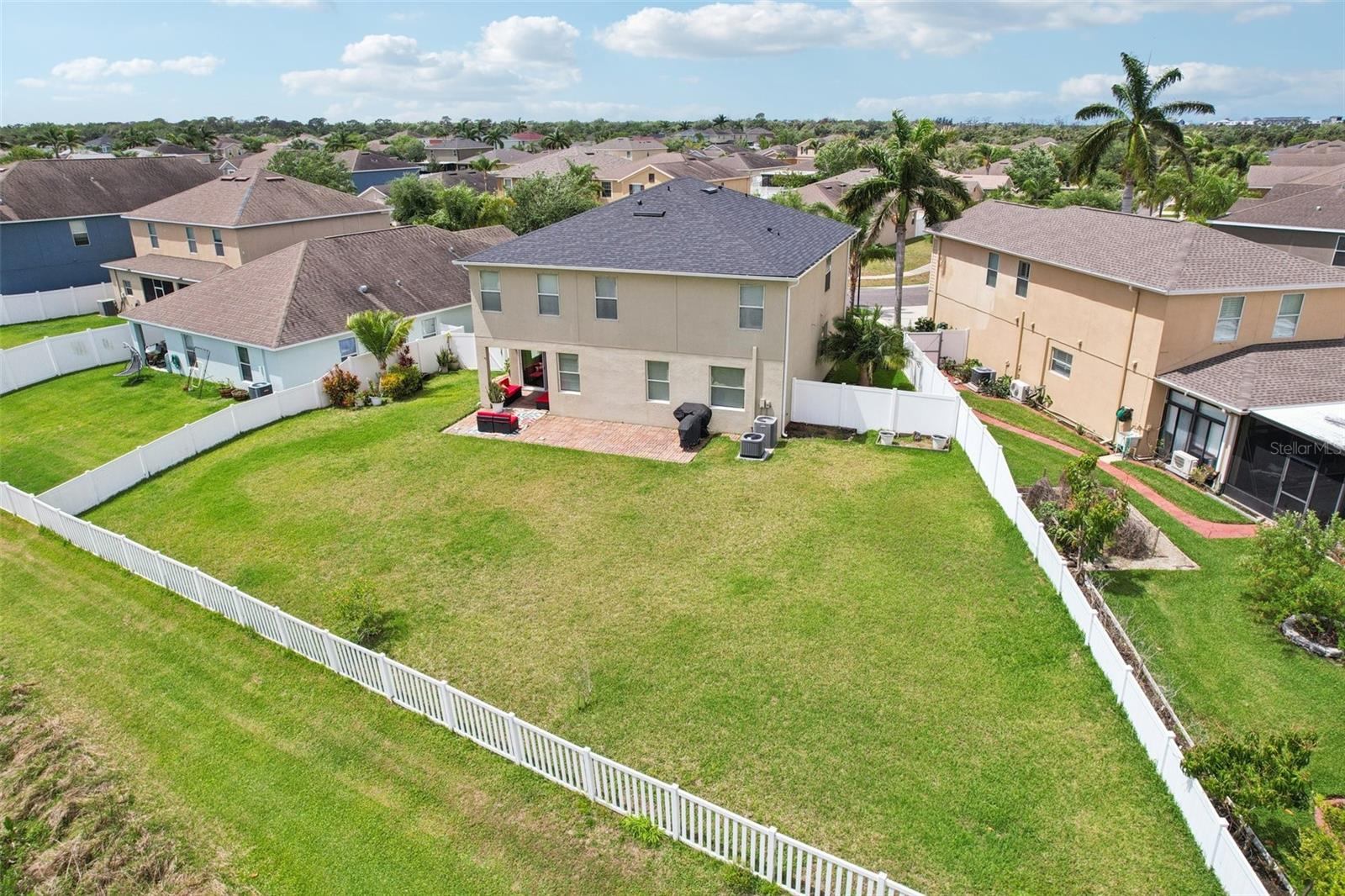 MIRA LAGO WEST - Residential