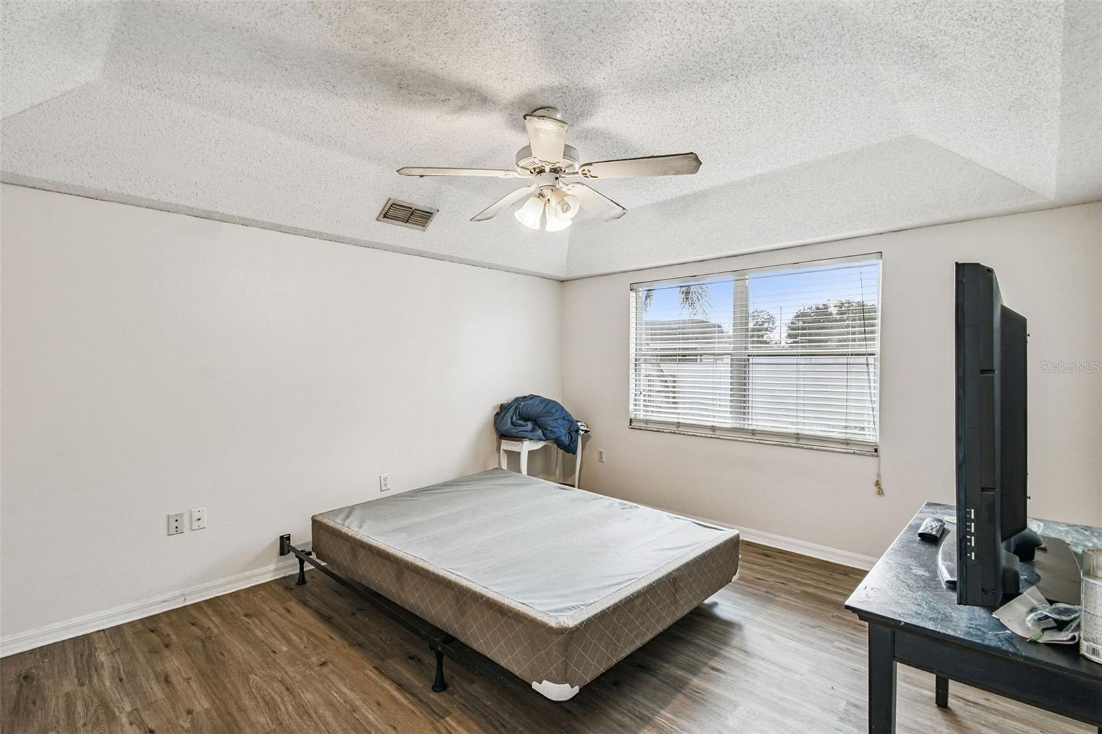 EAGLE HEIGHTS - Residential