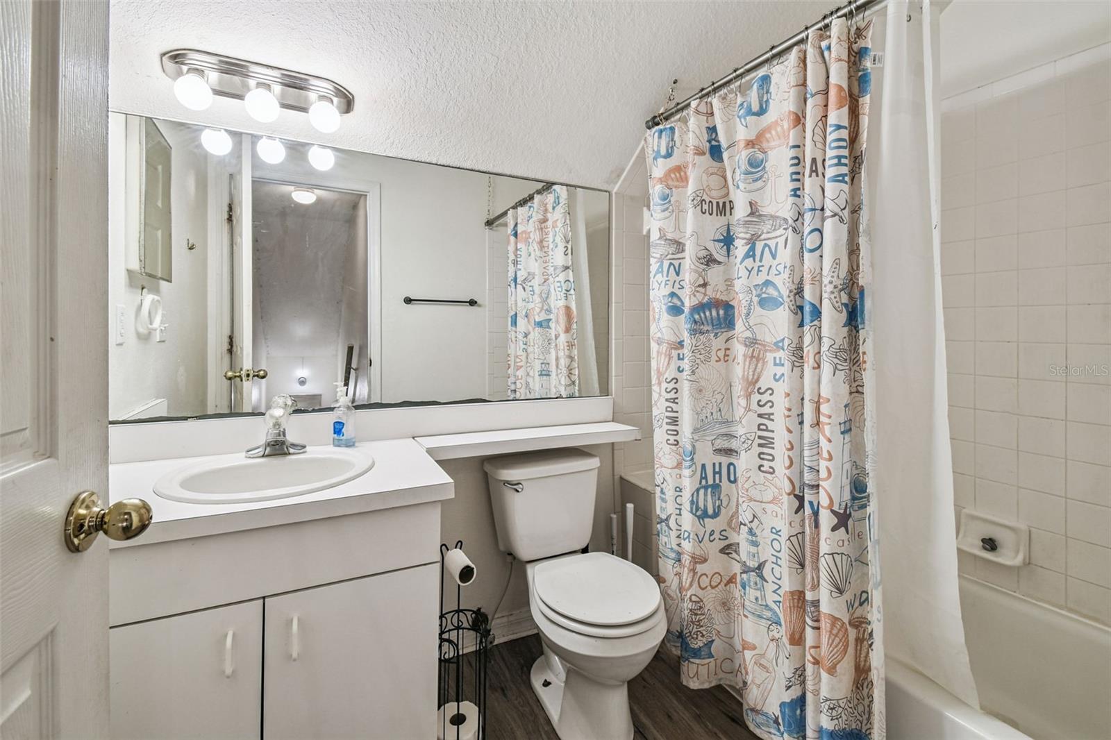 EAGLE HEIGHTS - Residential