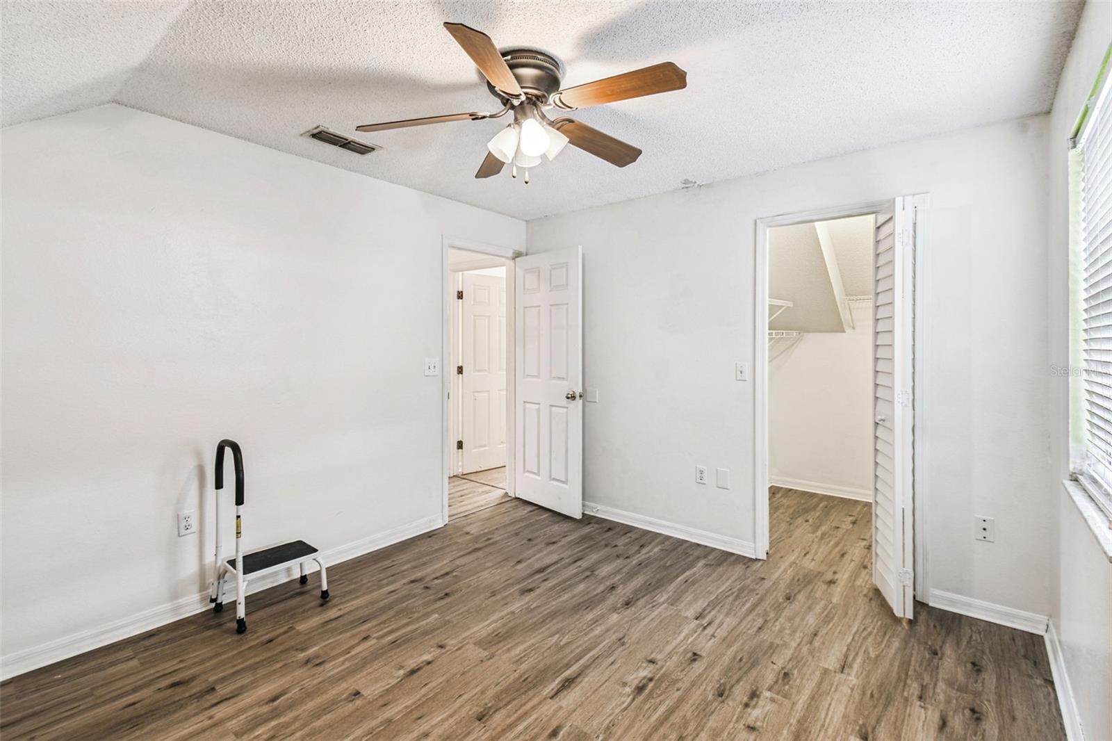 EAGLE HEIGHTS - Residential